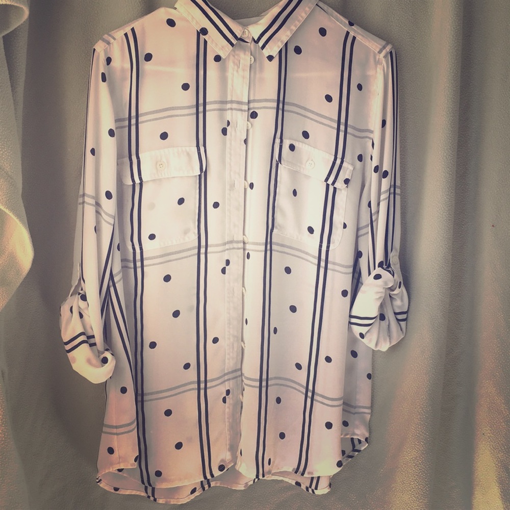 💸2/$20 Sale💸 Ann Taylor Sheer Dress Blouse